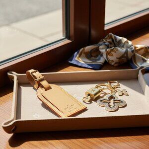 Authentic Louis Vuitton Tan Luggage Tag, Gold Padlock w/ Unbranded Keychain